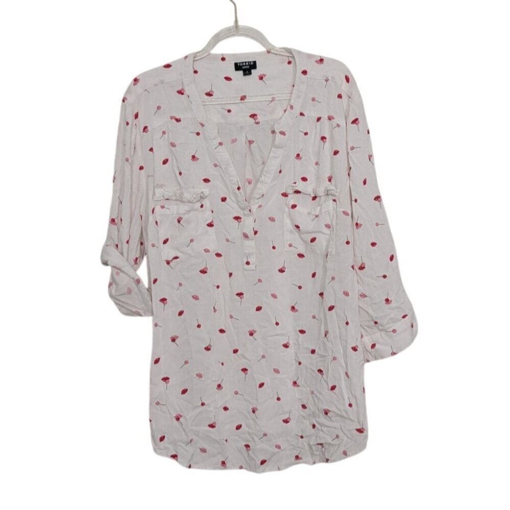 Torrid Harper Shirt Womens Size 2X White Lips Lollipop Novelty 3/4 sleeves